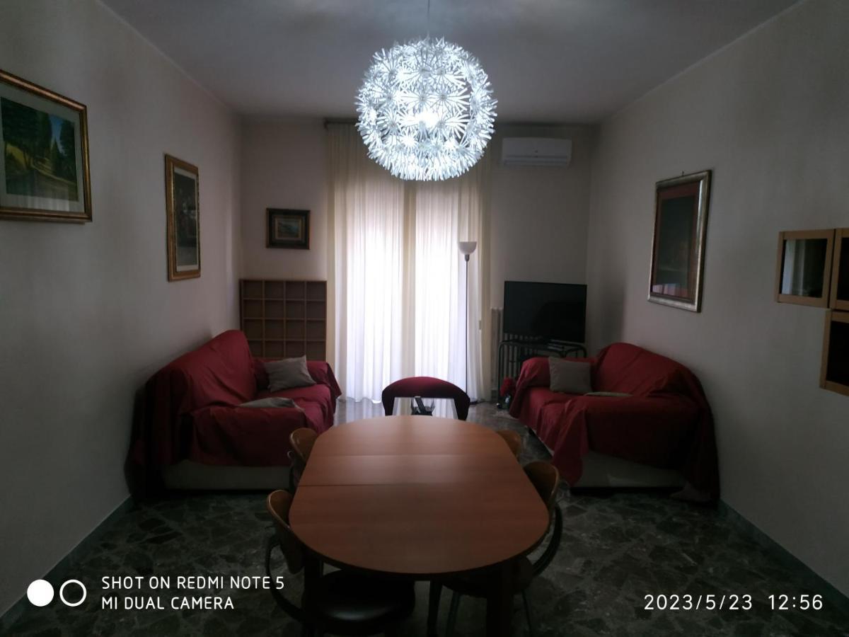 Hsh Home Sweet Home Bari Bagian luar foto